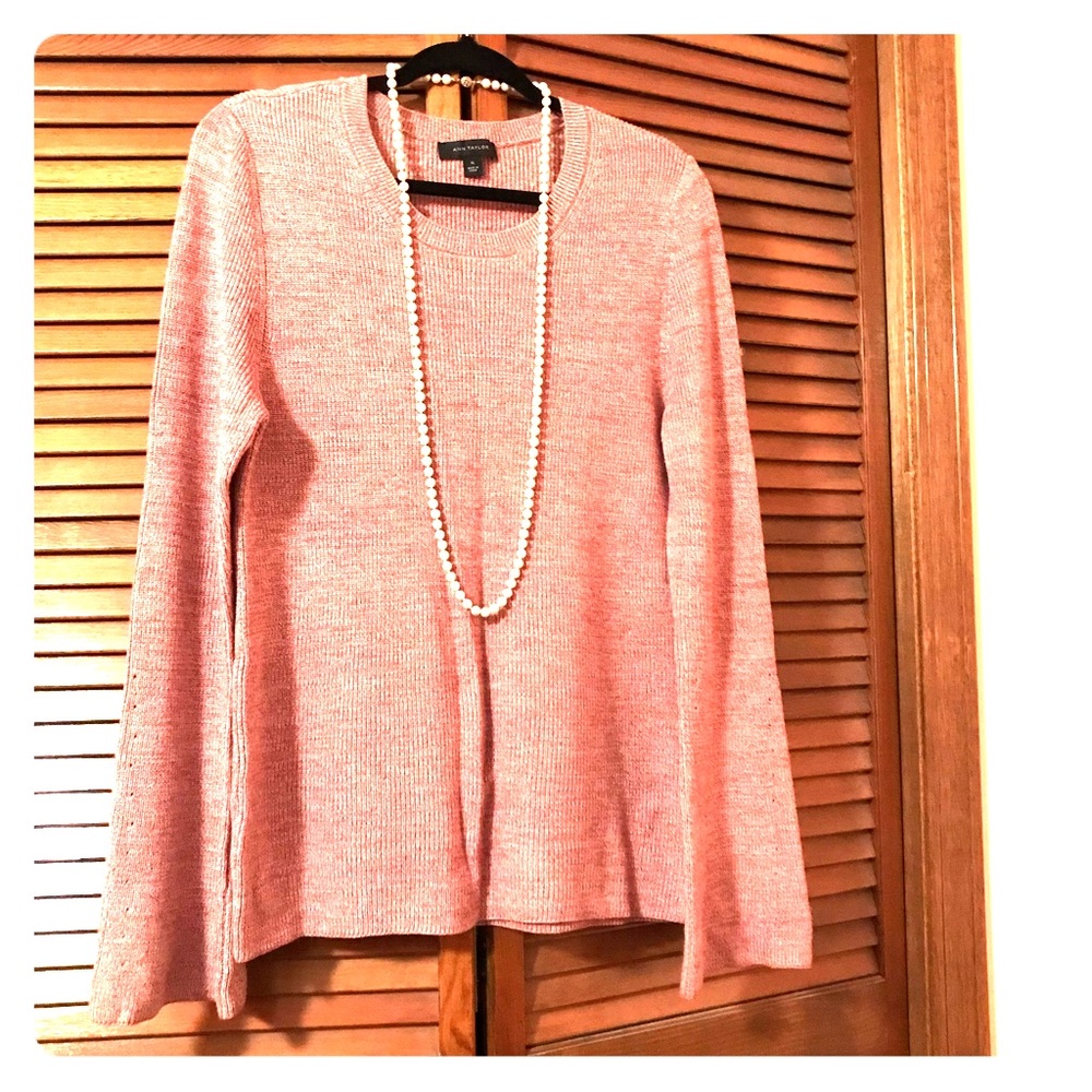 Beautiful Ann Taylor two piece skirt set.